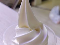 牛奶冰淇淋-小牛官鲜奶老冰糕(金广超市店)