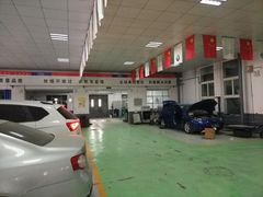 -友谊汽车维修保养·钣金喷漆事故定损·洗车贴膜