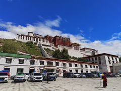 -田村·石锅藏香鸡(八廓街店)