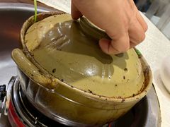 -渝君重庆火锅(嘉宾路店)
