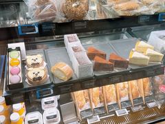 -星巴克(青岛火车北站候车大厅店)