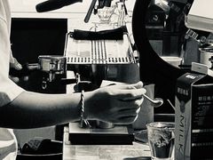 -Metal hands·铁手咖啡