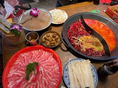 -萍姐火锅·公路夜市(武汉首店)