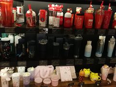 零售区-星巴克臻选(上海长风大悦城店)