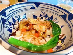 -头壹号  羊汤·饸饹面·大油条(嘉华店)