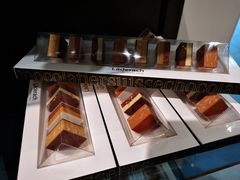 -Laderach 莱德拉(上海环贸iapm店)