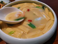 上汤虾仁鲜腐竹-禾珍珠家常小馆(河南博物院店)