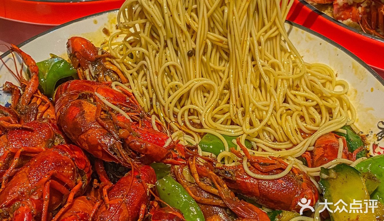 长沙开了整整17年的龙虾老店🦞真有点好吃！