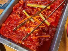 云南鲜黄牛肉-洱火云南酸菜牛肉火锅(石景山当代商城店)