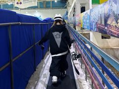 -乔波室内滑雪场