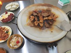 -阿昌白族石板烧(大理古城店)