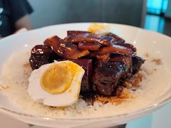咸蛋目鱼红烧肉-屋里厢上海菜馆