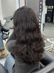 -iu潮牌·SALON
