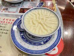 招牌双皮奶任意配-广信牛奶甜品世家(台东店)