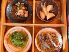 -牛牛和牛海鲜粥底火锅(长虹国际城店)