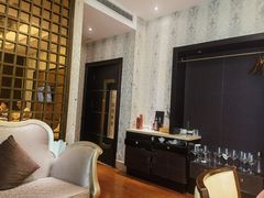 -骏莱海鲜鱼港(五角场店)