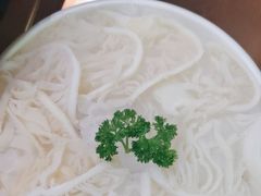 -洪氏嗨捞·广东猪肚鸡·椰子鸡火锅(西咸万象城店)
