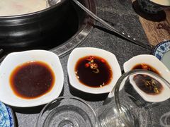-大匠工房古船木艺术餐厅·猪肚鸡专门店(长白仙岛店)