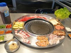 -哈哈碳都·牛肋条无限自助烤肉(台江万达店)