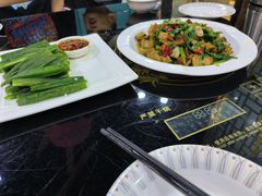-醉美云南·云南菜主题餐厅(昆明站北京路双龙商场店)