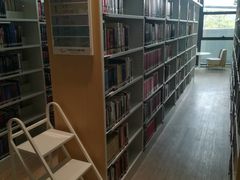 -广州市白云区图书馆