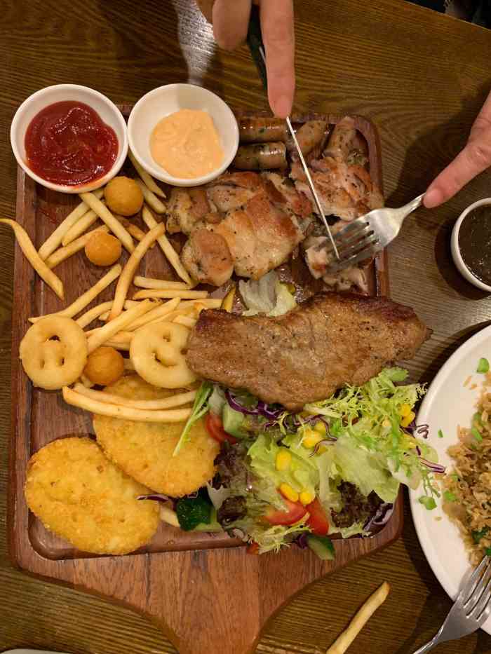 多利亚意式餐厅(武商众圆广场店)-"附近办事就又来这里,便宜经济.