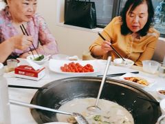 -陈大锅·岳阳鱼馆·地道岳阳菜(美食街店)