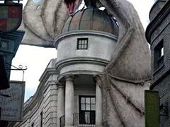 -The Wizarding World of Harry Potter - Hogsmeade