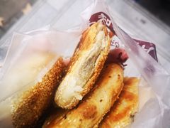 萝卜丝馅烧饼-朱记小郑酥烧饼(建康路店)