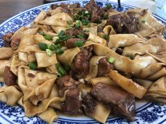 -壹阁胡羊焖饼(特色小吃街店)
