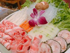-三人行骨头王火锅(长寿店)