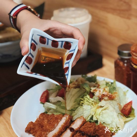 倾慕阚拉面丼饭