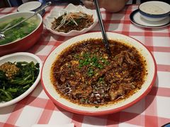 -洪霞餐馆·川菜·鲜货现炒(两江春城店)