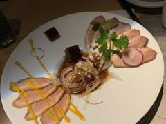 -穹六人间 people 6(岳阳路店)