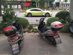 -华润万家(朱雀大街店)