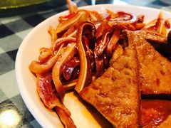 猪耳朵和香干-大队长大灶鹅