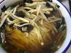 -聚笼鲜美食(凤凰街店)
