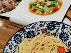 -清真·玛丽亚新疆菜主题餐厅(浙江中路店)