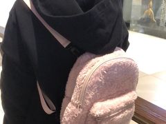 -优衣库(上海金桥国际商业广场店)