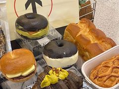 -HOT CRUSH趁热集合·现烤面包(环球港店)
