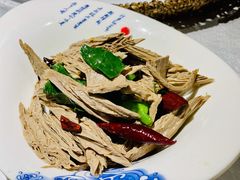 黑腐竹拌芥蓝-雲蜀龙阁·金牌水煮鱼(方庄店)