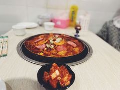 -三清洞摩西韩式年糕火锅(威高广场店)