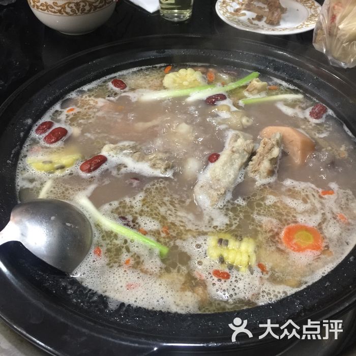 何記洪湖藕王養生湯鍋