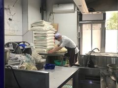 -陇上全荟兰州传统牛肉面(延吉路店)