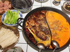 -旧街市鲜货老火锅(大光路店)