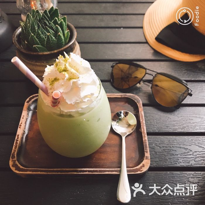 初见鲜花咖啡图片 - 第3张