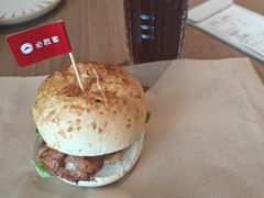 -必胜客(港汇店)