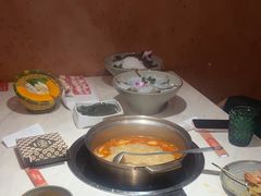 -喃喃椰·糟粕醋·椰子鸡火锅(七堡花园店)
