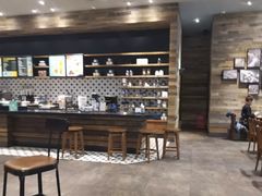 大堂-星巴克臻选(武汉经开永旺梦乐城店)