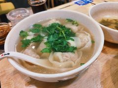 玉米鲜肉馄饨-吉祥馄饨(虹桥火车站店)